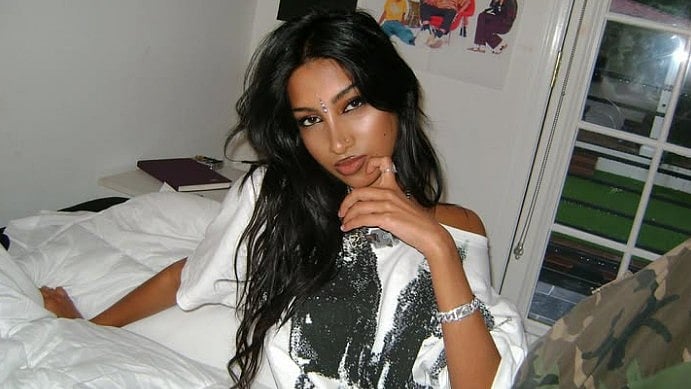 <div class="paragraphs"><p>Lara Rajagopalan</p></div>