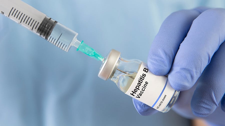 <div class="paragraphs"><p>Image showing a vial of Hepatitis B vaccine.</p></div>