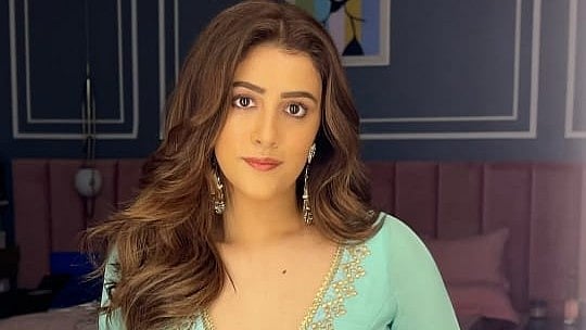 <div class="paragraphs"><p>Nupur Sanon</p></div>