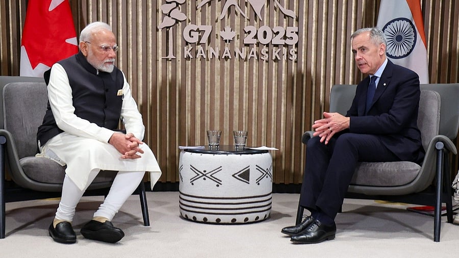 <div class="paragraphs"><p>PM Modi meets Canadian PM Mark Carney on the sidelines of the G7 Summit.</p></div>