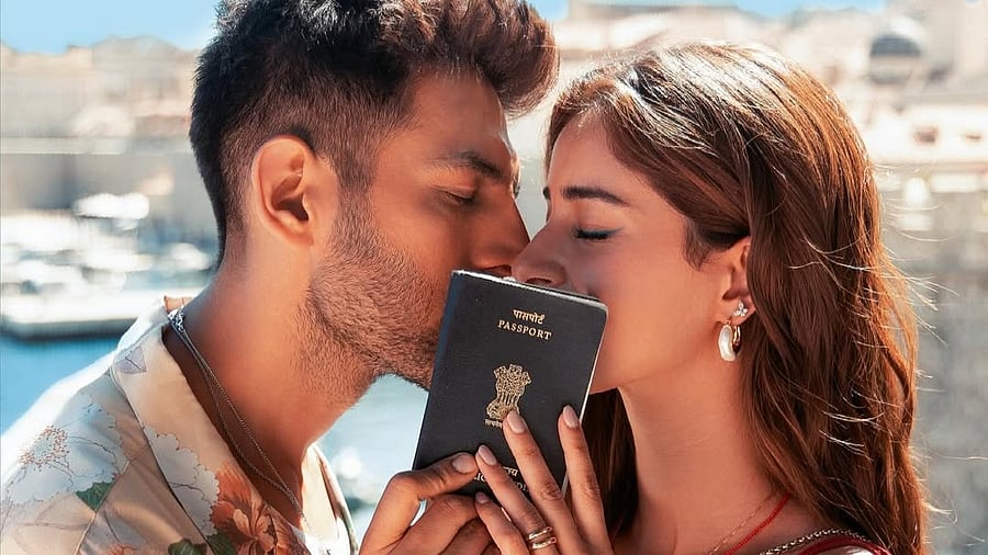 <div class="paragraphs"><p>Kartik Aaryan and Ananya Panday</p></div>