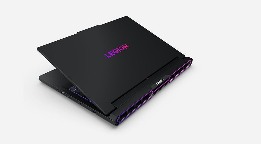 <div class="paragraphs"><p>Lenovo Legion Pro 7i 10 Pro.</p></div>