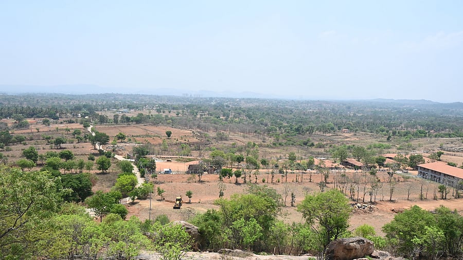 <div class="paragraphs"><p>The land in Karenahalli on Kanakapura main road shortlisted for Bengaluru's second international airport. </p></div>