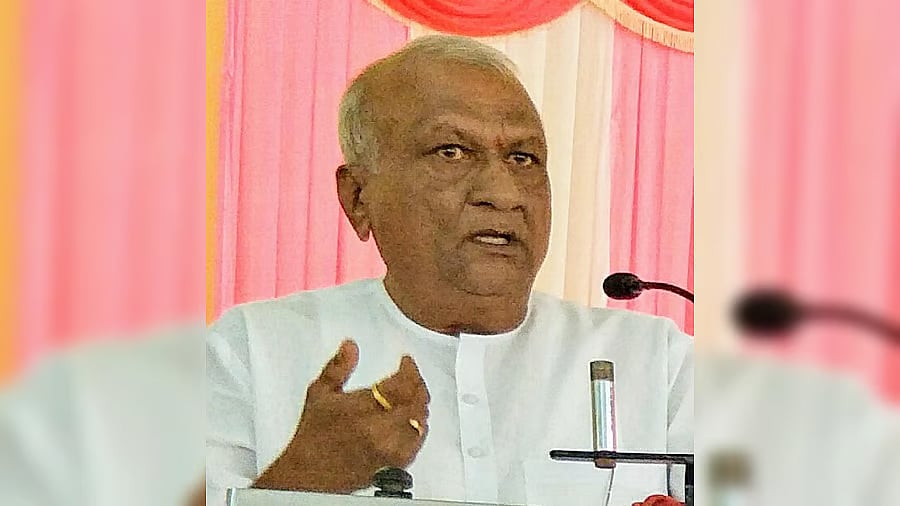 <div class="paragraphs"><p>MLA Bharamgouda Kage alias Raju Kage</p></div>