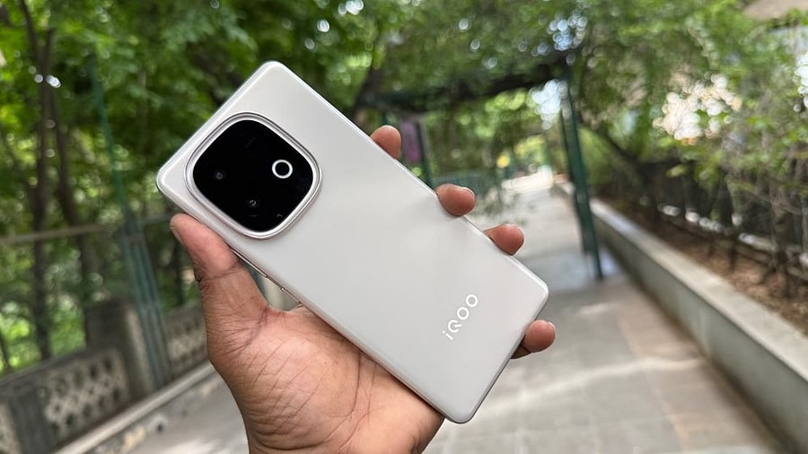 <div class="paragraphs"><p>iQOO Neo 10 5G.</p></div>