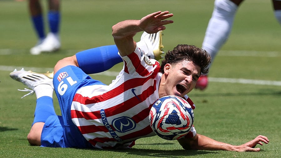 <div class="paragraphs"><p> Atletico Madrid's Julian Alvarez </p></div>