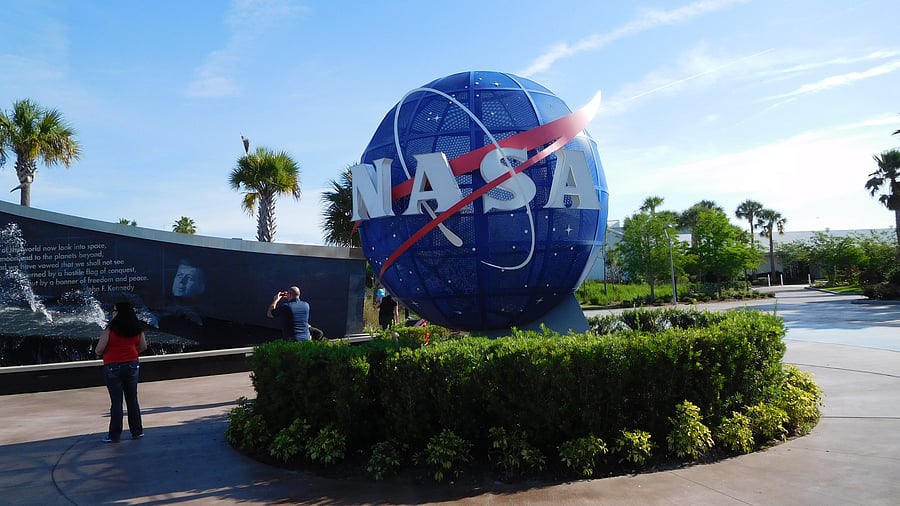 <div class="paragraphs"><p>The NASA meatball at the Kennedy Space Center.</p></div>