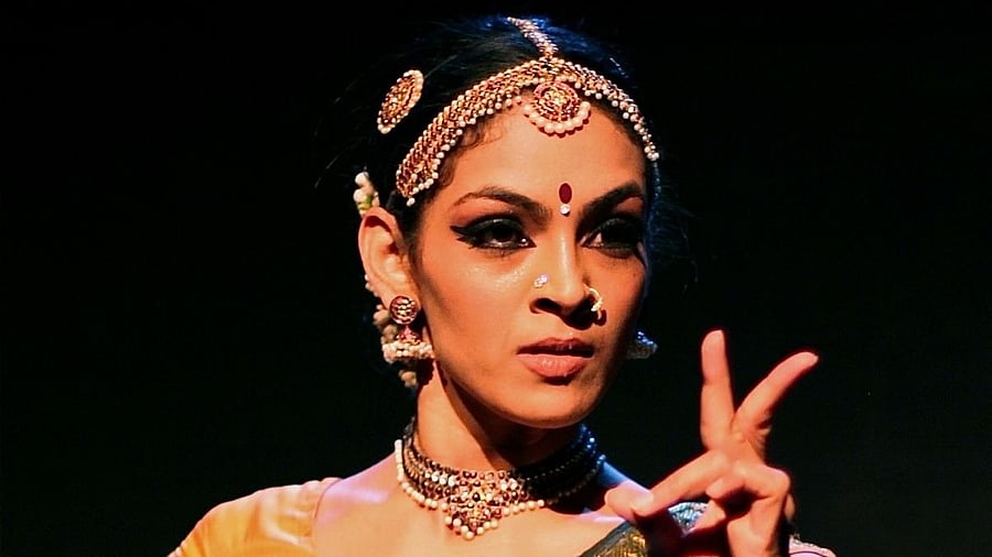 <div class="paragraphs"><p>Rukmini Vijayakumar</p></div>