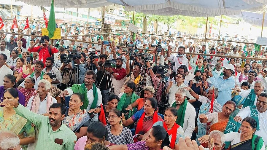 <div class="paragraphs"><p>Farmers have used various modes of resistance — from sit-in protests and hunger strikes to holding massive rallies. </p></div>