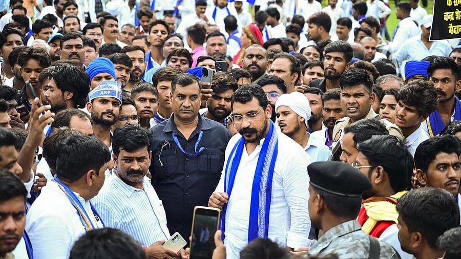 <div class="paragraphs"><p>Aazad Samaj Party (Kanshi Ram) MP Chandrashekhar Azad meets party workers during his visit to Prayagraj, Uttar Pradesh, Sunday, June 29, 2025.</p></div>