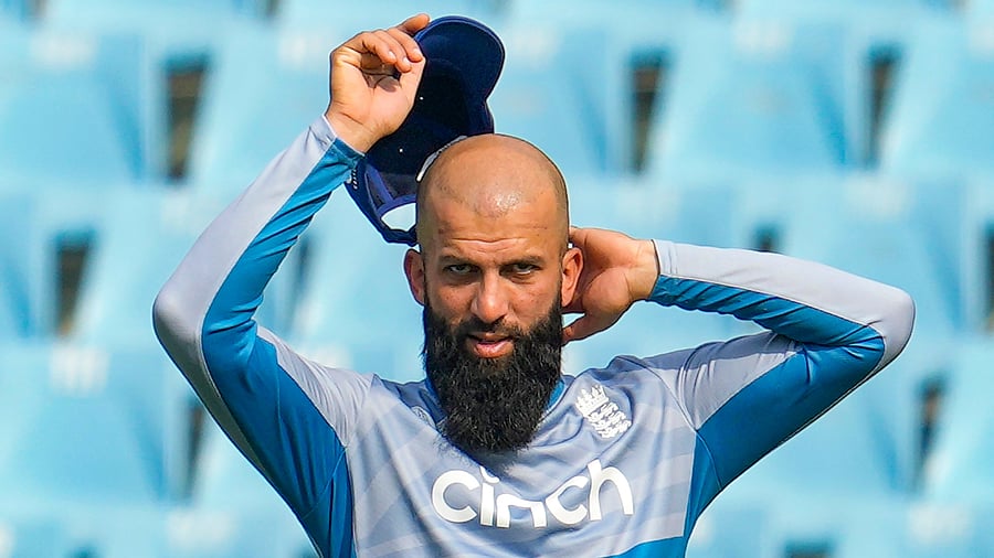 <div class="paragraphs"><p>Son Moeen Ali (above) and nephew Kabir Ali (top right), who both donned English caps, are two of brightest talents to come out of Munir Ali’s (bottom right) tutelage. PTI & DH PHOTO/ SIDNEY KIRAN</p></div>