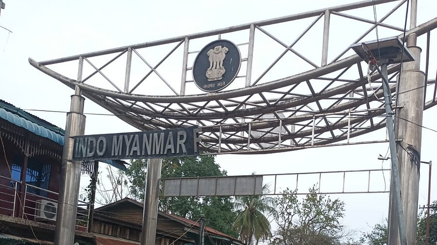 <div class="paragraphs"><p>Closed India-Myanmar Frindship Gate at Moreh in Manipur.</p></div>