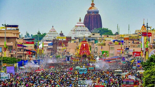 <div class="paragraphs"><p>People pull the chariot of Lord Jagannath during the annual ‘Rath Yatra’ festival, in Puri</p></div>