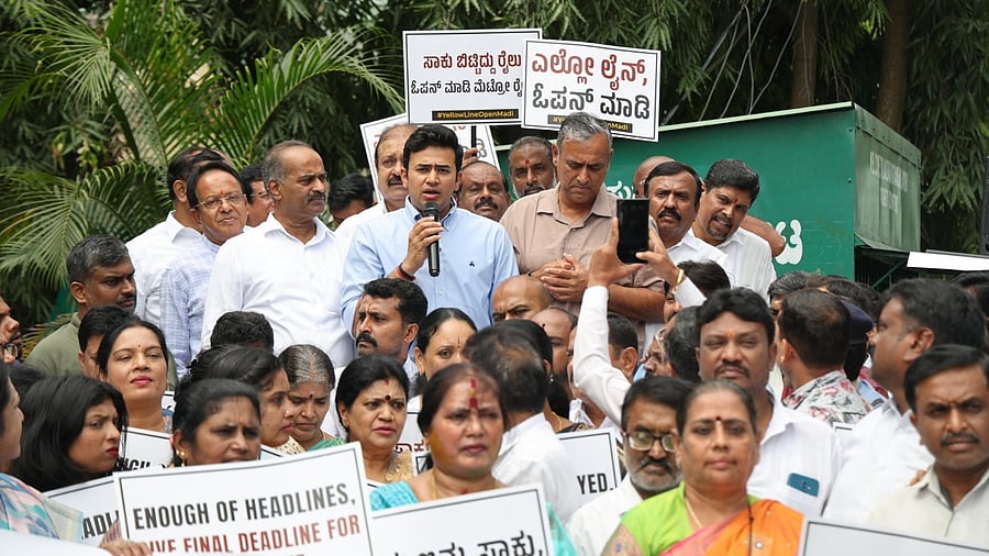 <div class="paragraphs"><p>Surya with other BJP leaders staged a protest at Lalbagh Main Gate in Bengaluru. </p></div>