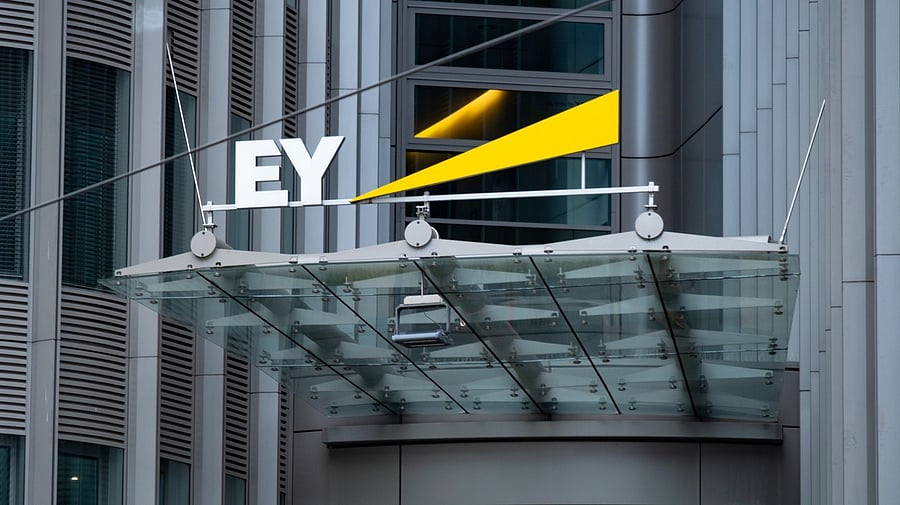 <div class="paragraphs"><p>AESL said it has learnt that EY acted as an exclusive financial advisor and official result validators to a competitor</p></div>