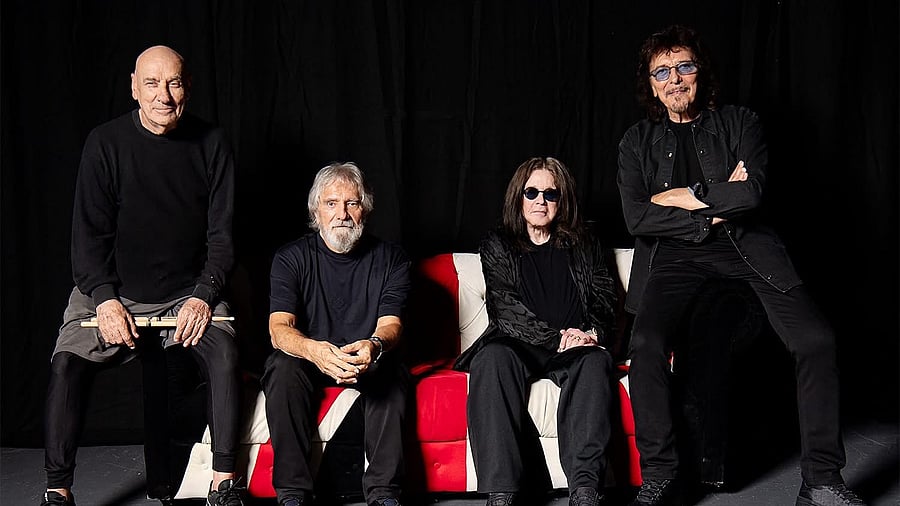 <div class="paragraphs"><p>Ozzy Osbourne and Black Sabbath return home after farewell gig in Birmingham</p></div>