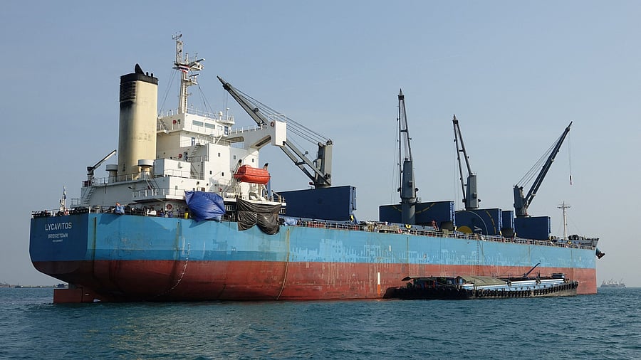 <div class="paragraphs"><p>The 19 crew and three armed guards were forced to abandon the Liberian-flagged Magic Seas, which was taking on water. </p></div>