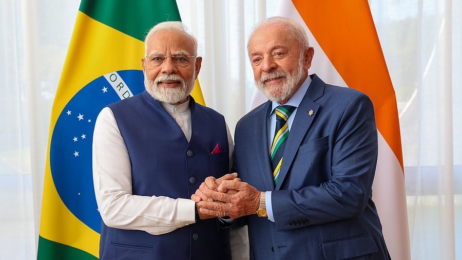 <div class="paragraphs"><p>Prime Minister Narendra Modi with President Luiz Inácio Lula da Silva.</p></div>