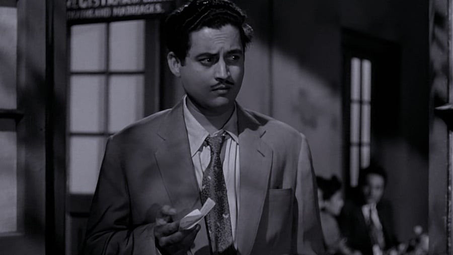 <div class="paragraphs"><p>Guru Dutt</p></div>