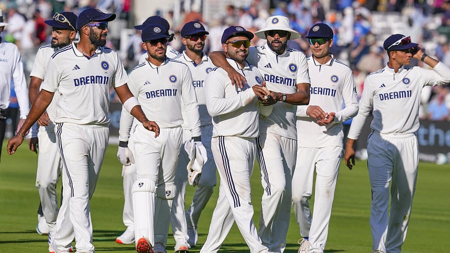 <div class="paragraphs"><p>India's players return to pavilion after the end of play on the first day of the third test cricket match between India and England, at the Lord's Cricket Ground, in London, Thursday, July 10, 2025.</p></div>
