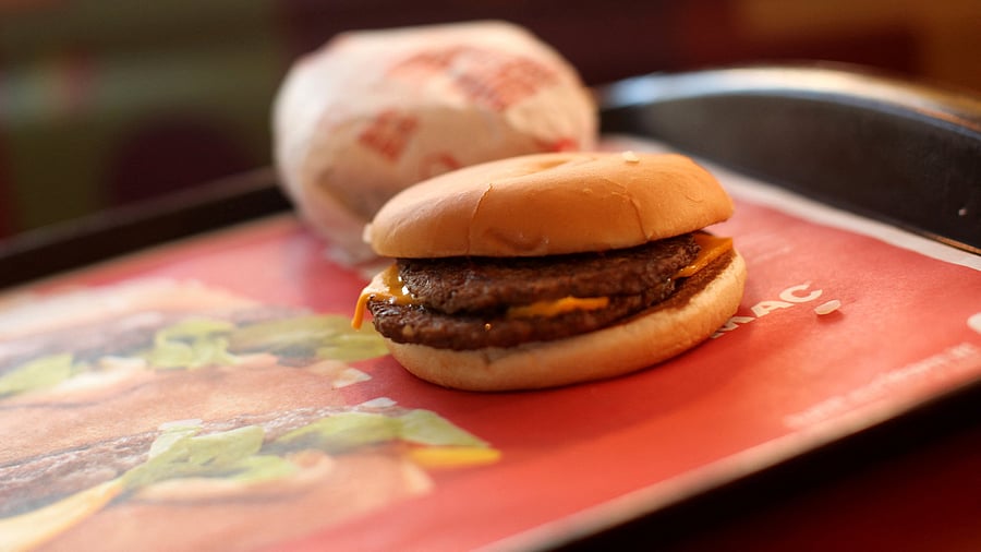 <div class="paragraphs"><p>A burger is pictured at a McDonald's restaurant.</p></div>