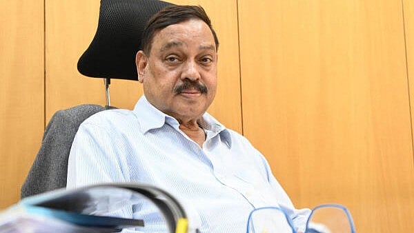 <div class="paragraphs"><p>Madhusudan R Naik</p></div>