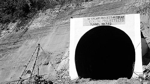 <div class="paragraphs"><p>The project under construction.</p></div>