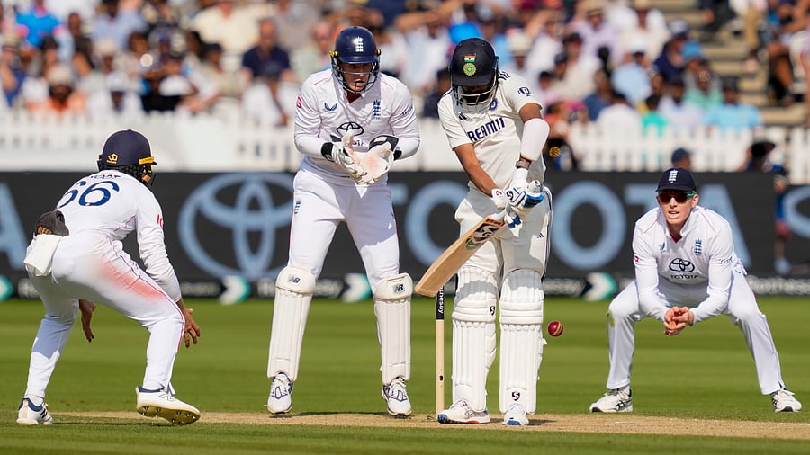 <div class="paragraphs"><p>India vs England.</p></div>