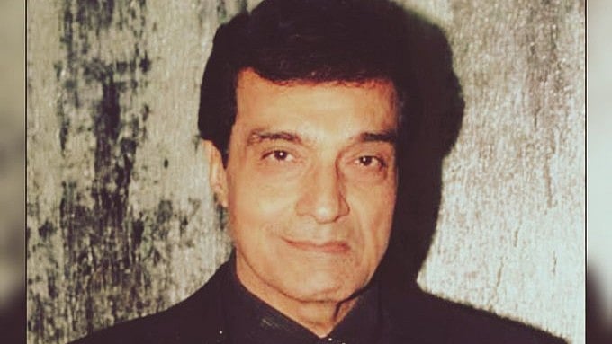 <div class="paragraphs"><p>Dheeraj Kumar</p></div>