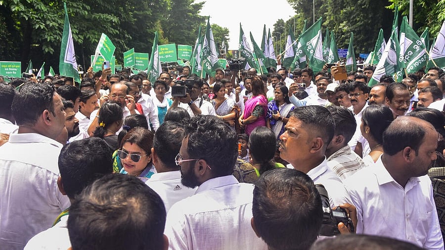 <div class="paragraphs"><p>BJD workers stage a protest over the death of a college student in Odisha's Balasore, in Bhubaneswar.</p></div>
