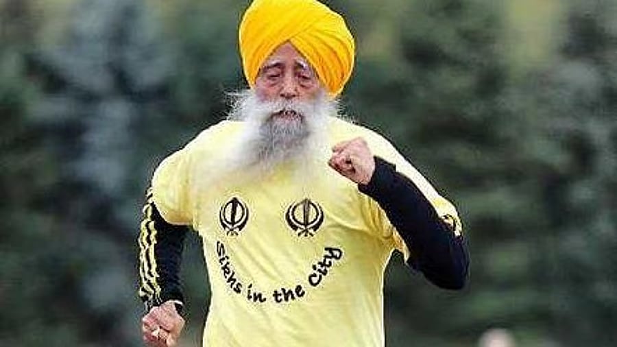 <div class="paragraphs"><p>Fauja Singh</p></div>