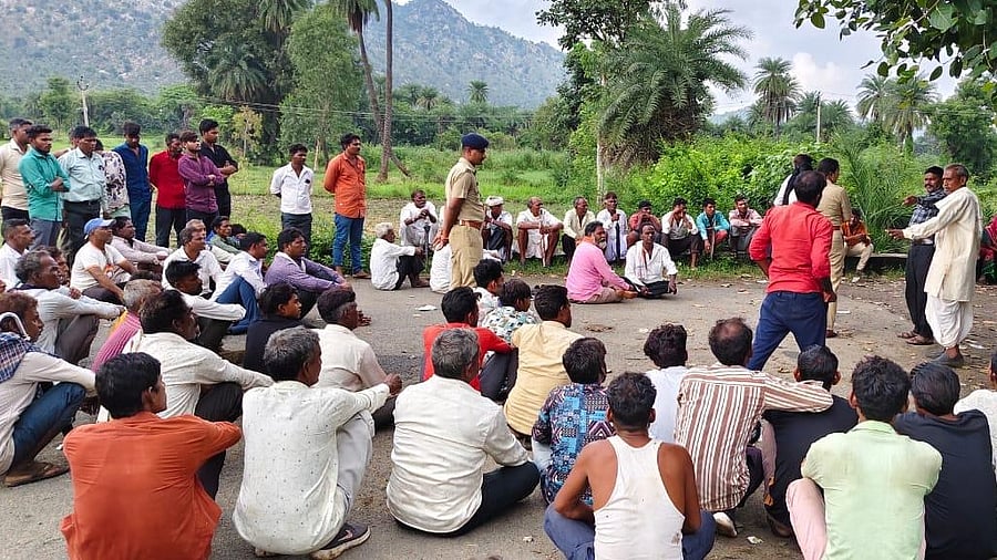 Around 300 people from 29 tribal families are set to return to their ancestral village after the local police brokered peace between two warring communities.