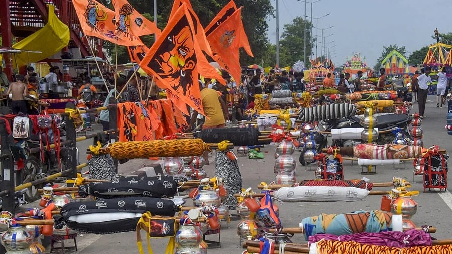 <div class="paragraphs"><p>‘Kanwars’ are placed on a road during the annual ‘Kanwar Yatra’ in the holy month of ‘shravan’, in Haridwar, Sunday, July 13, 2025.</p></div>