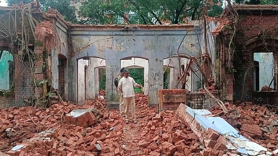 <div class="paragraphs"><p>Image showing the state of legendary Bengali filmmaker Satyajit Ray's ancestral home in Bangladesh, after orders were given to demolish it.</p></div>