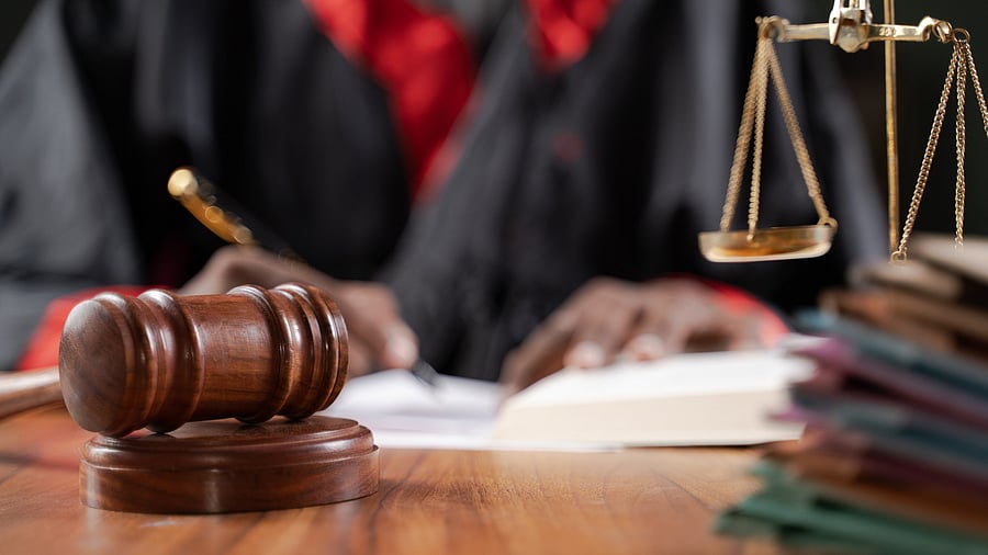 <div class="paragraphs"><p>Representative image showing judge gavel</p></div>