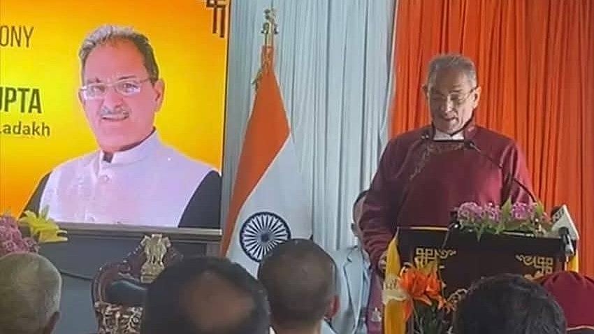 <div class="paragraphs"><p>Kavinder Gupta takes oath as L-G of Ladakh.</p></div>