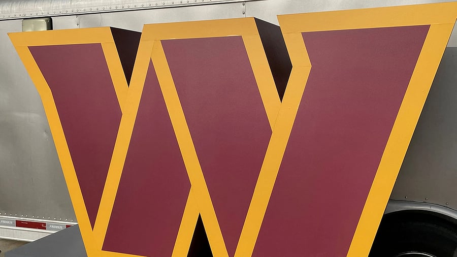 <div class="paragraphs"><p>FILE PHOTO: The new logo of the The National Football League's Washington Commanders is seen following a news conference to announce the new team name at FedEx Field in Landover, Maryland.</p></div>