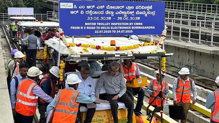 <div class="paragraphs"><p>CMRS (Southern Circle) AM Chowdhary conducts a motor trolley inspection of the RV Road-Bommasandra Yellow Line on Tuesday. </p></div>