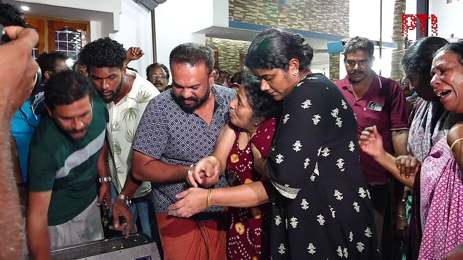 <div class="paragraphs"><p>Mother of Vipanchika mourns&nbsp;her&nbsp;daughter's death.&nbsp;</p></div>