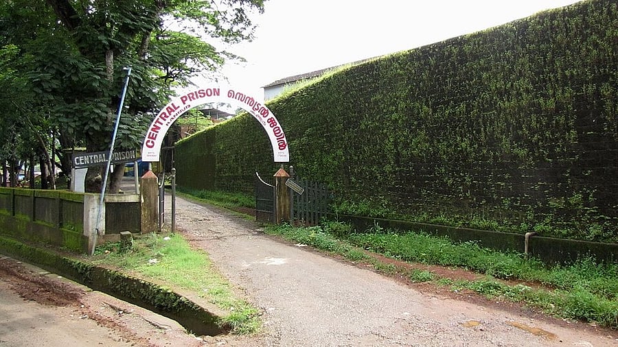 <div class="paragraphs"><p>Kannur Central Jail gate from where Govindachamy escaped and later caught.&nbsp;</p></div>