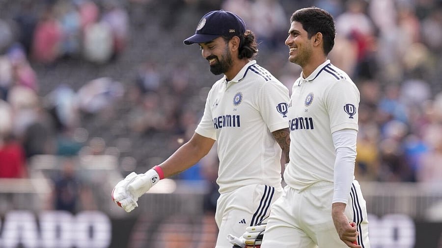 <div class="paragraphs"><p>India's batters KL Rahul and Shubman Gill</p></div>