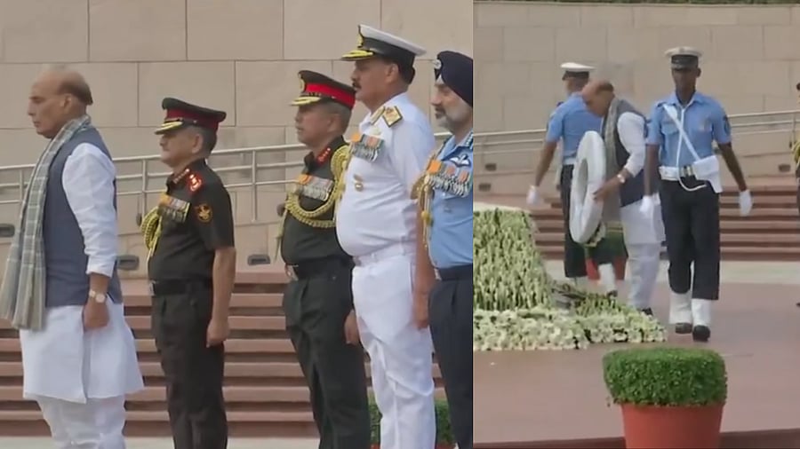 <div class="paragraphs"><p>Rajnath, top brass of defence forces honour heroes of 1999 war</p></div>