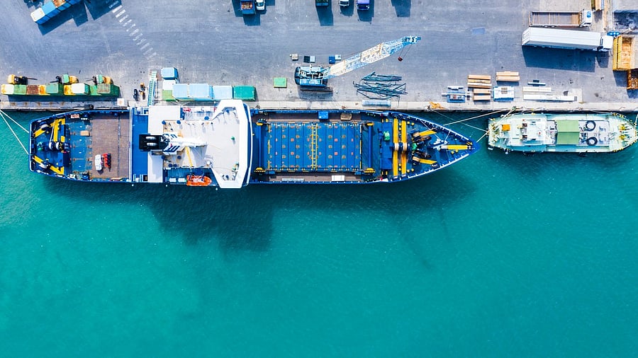 <div class="paragraphs"><p>Representative image for a port</p></div>