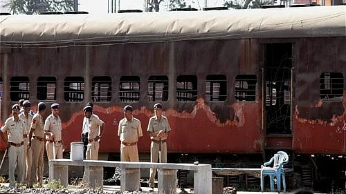 <div class="paragraphs"><p>Godhra train carnage </p></div>