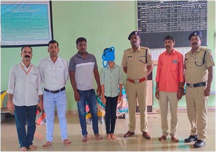 <div class="paragraphs"><p>RPF personnel rescue a 12-year-old boy at Gadag Railway station. </p></div>