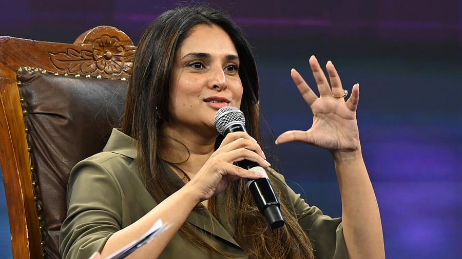 <div class="paragraphs"><p>Ramya.</p></div>