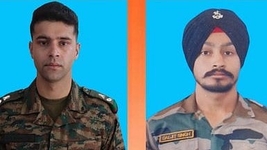 <div class="paragraphs"><p>Lieutenant Colonel Bhanu Pratap Singh (L), Lance Dafadar Daljeet Singh.</p></div>