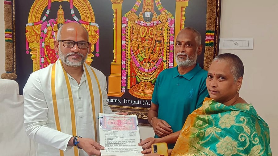 <div class="paragraphs"><p>T Kanaka Durga Prasad and T Sunitha Devi</p></div>