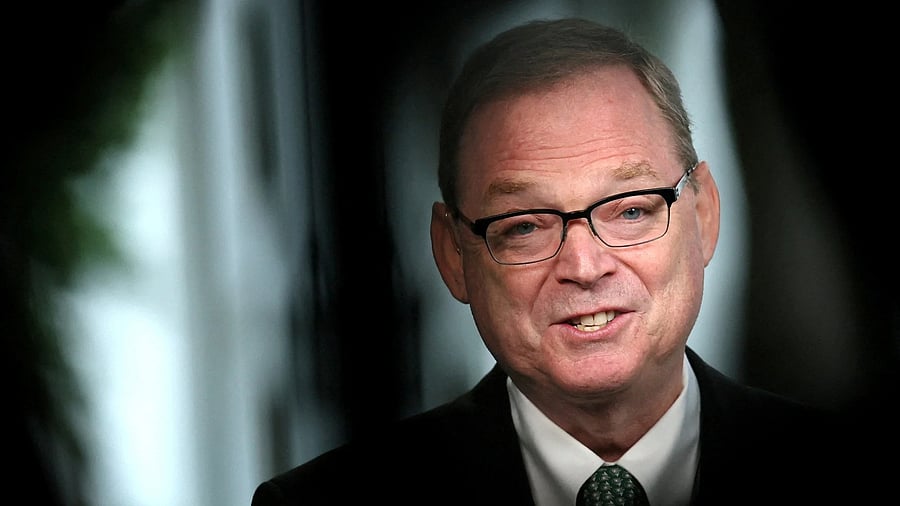 <div class="paragraphs"><p>White House economic adviser Kevin Hassett </p></div>