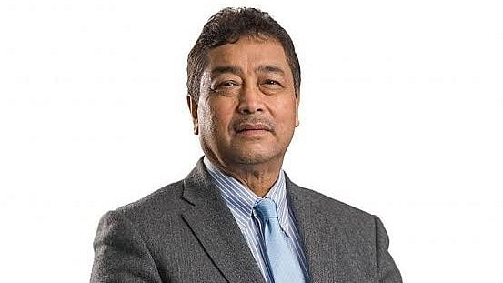 <div class="paragraphs"><p>Ronnie V Lyngdoh</p></div>